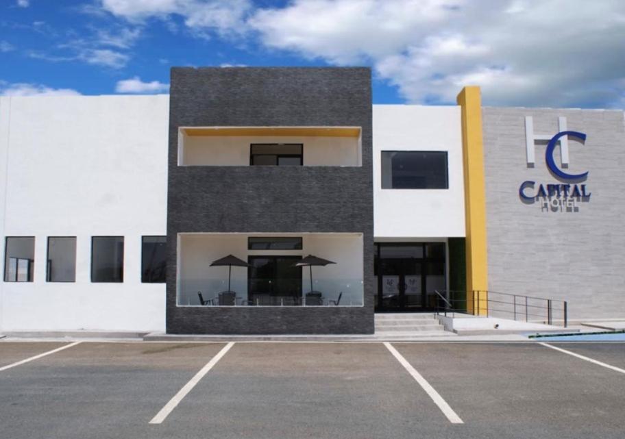 Hotel Capital Frontera Monclova Buitenkant foto
