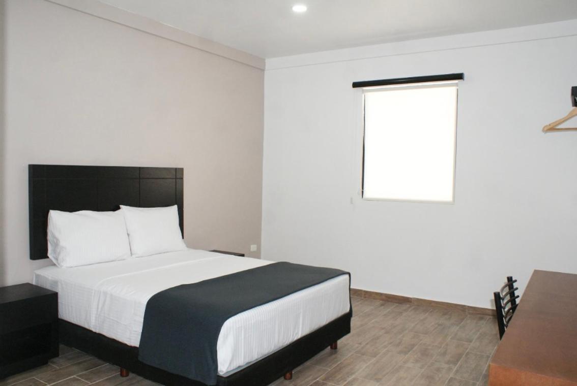 Hotel Capital Frontera Monclova Buitenkant foto
