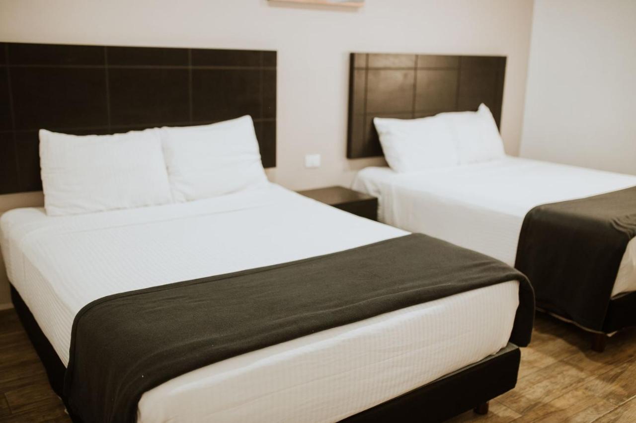 Hotel Capital Frontera Monclova Buitenkant foto